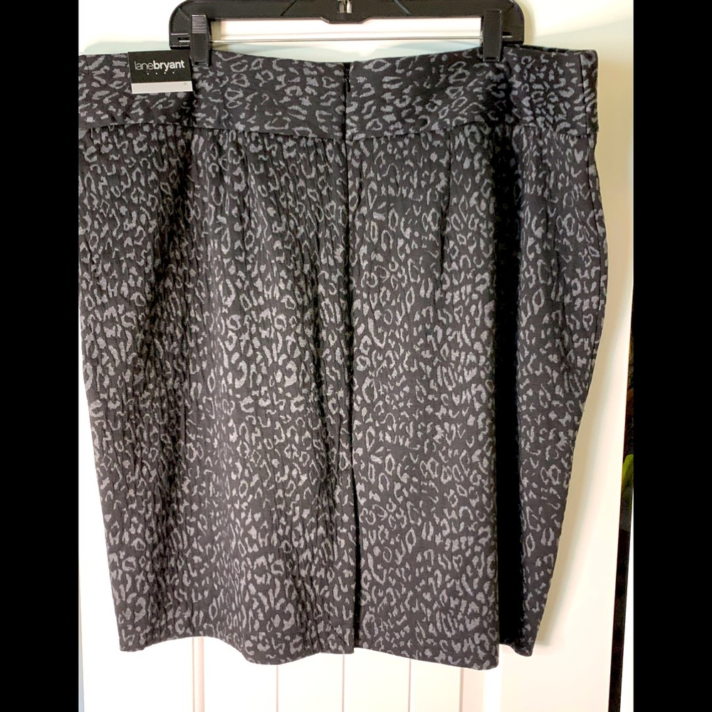 Lane Bryant black & grey leopard print skirt.